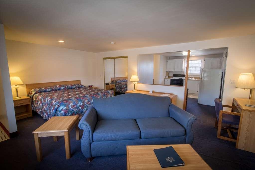 Groton Inn & Suites Room photo